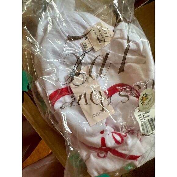 Cinq à Sept J'adore Heart Shrunken Tee - Picture 6 of 8